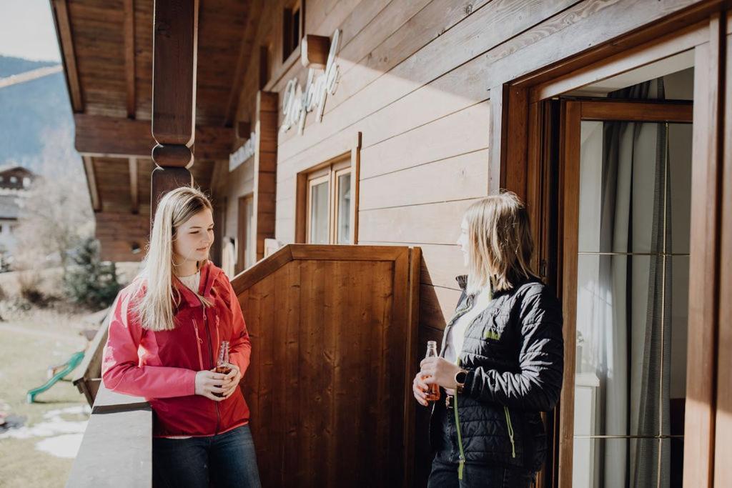 Gasthof Dorfcafe Hotelpension Swirtshaus Im Dorf Unken
