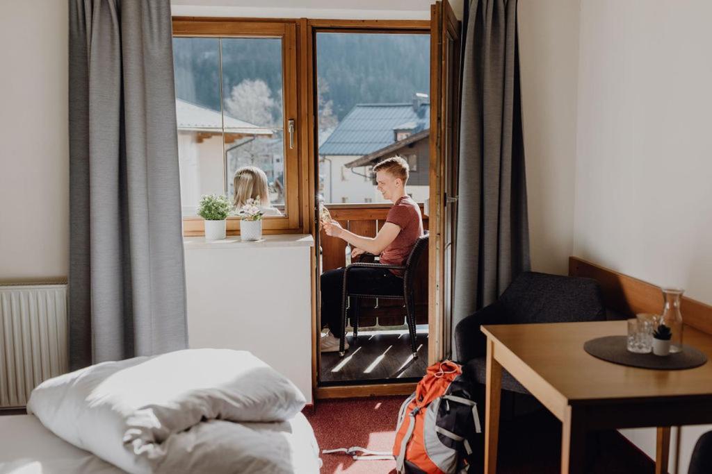 Dorfcafe Hotelpension Swirtshaus Im Dorf Gasthof Unken