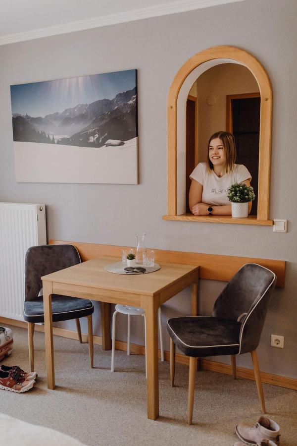 Dorfcafe Hotelpension Swirtshaus Im Dorf Gasthof Unken
