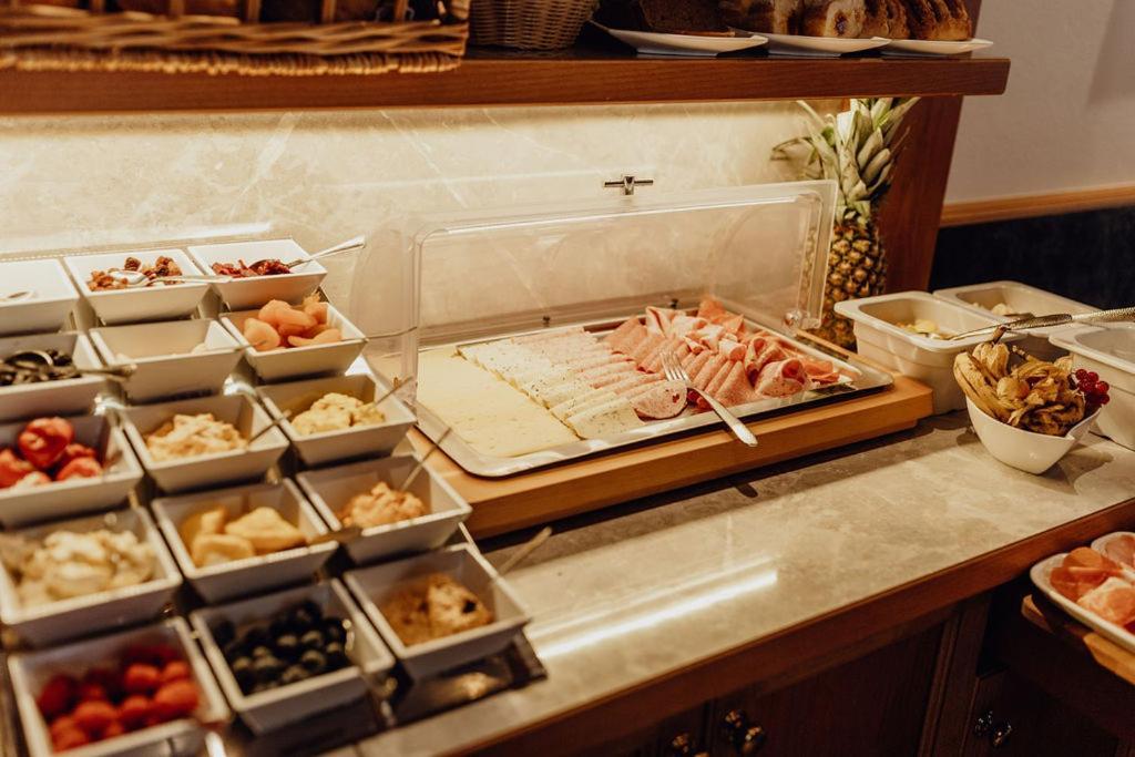 Dorfcafe Hotelpension Swirtshaus Im Dorf Gasthof