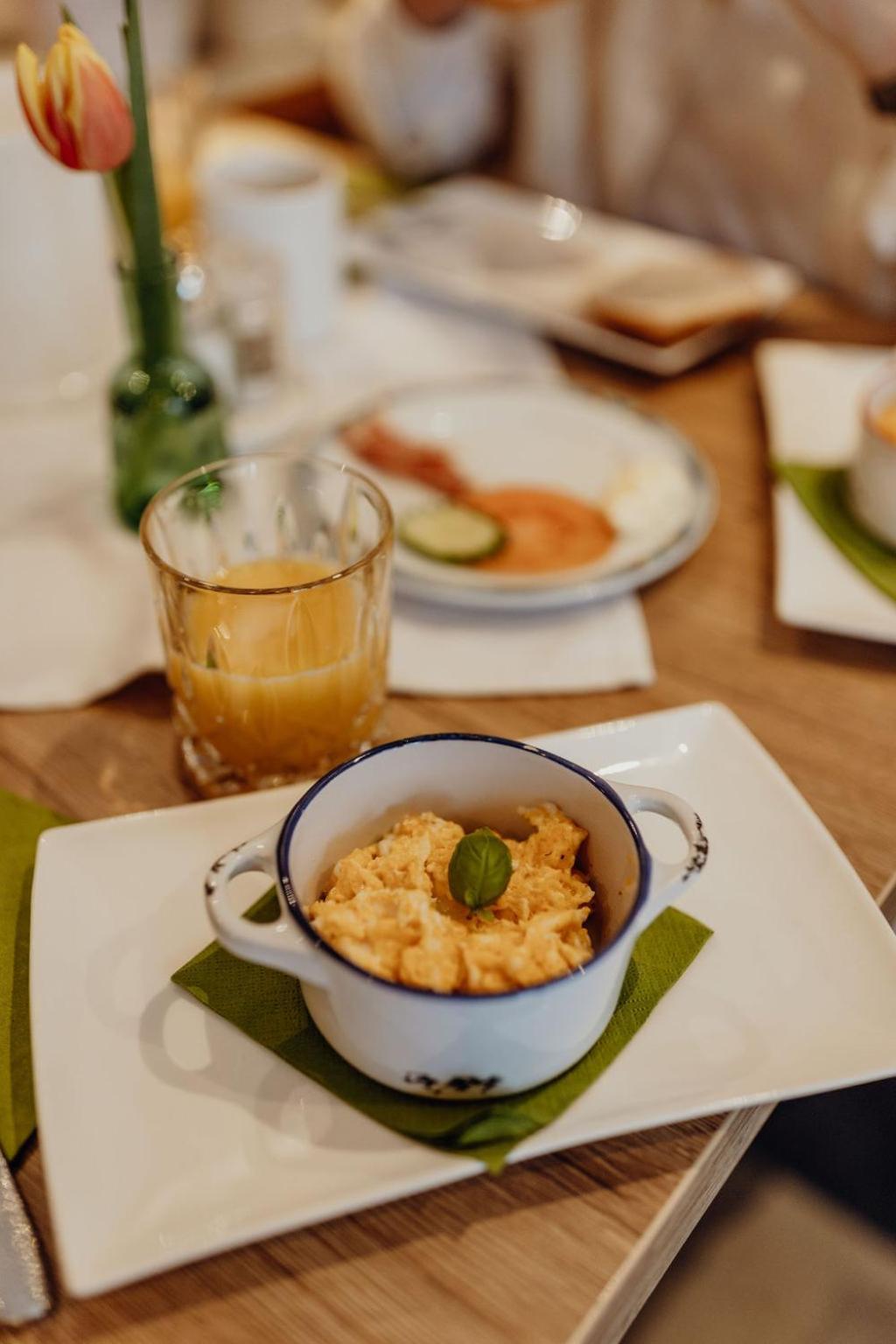 Dorfcafe Hotelpension Swirtshaus Im Dorf